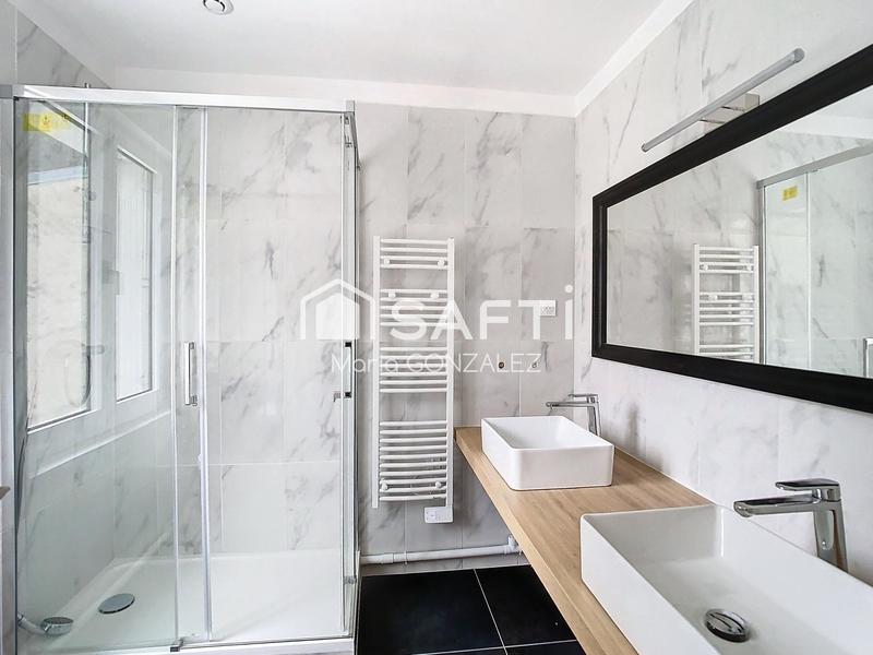 Maison - 254 m² - 8 pièces