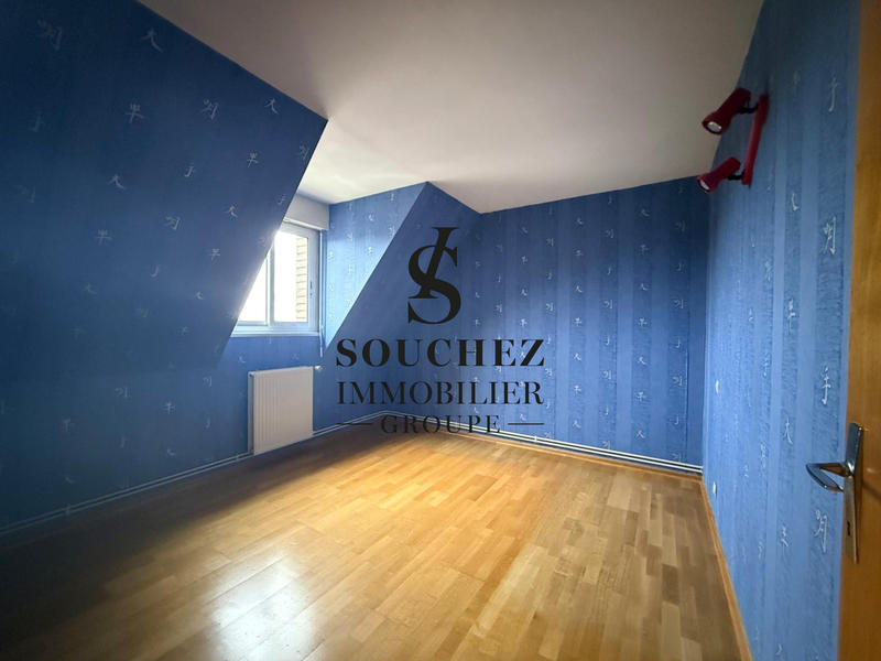 Maison - 143 m² - 8 pièces