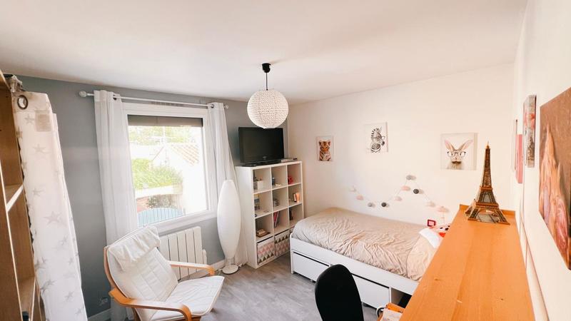 Duplex - 232 m² - 9 pièces