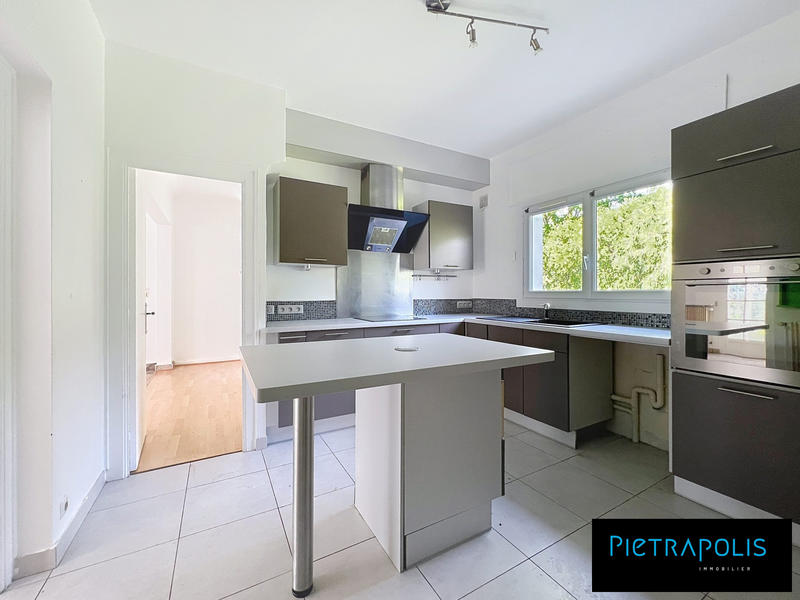 Maison - 292 m² - 7 pièces