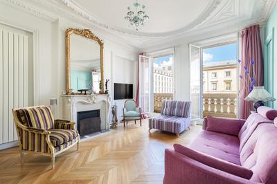 Appartement bourgeois - 131 m² - 5 pièces