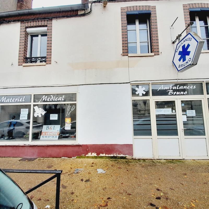Local commercial - 369 m²