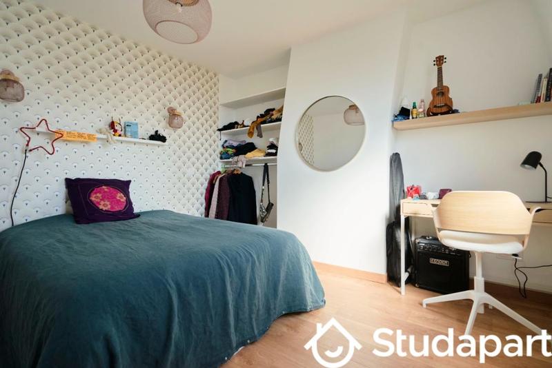 Chambre - 12 m² - 1 pièce