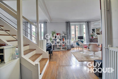 Maison - 180 m² - 7 pièces