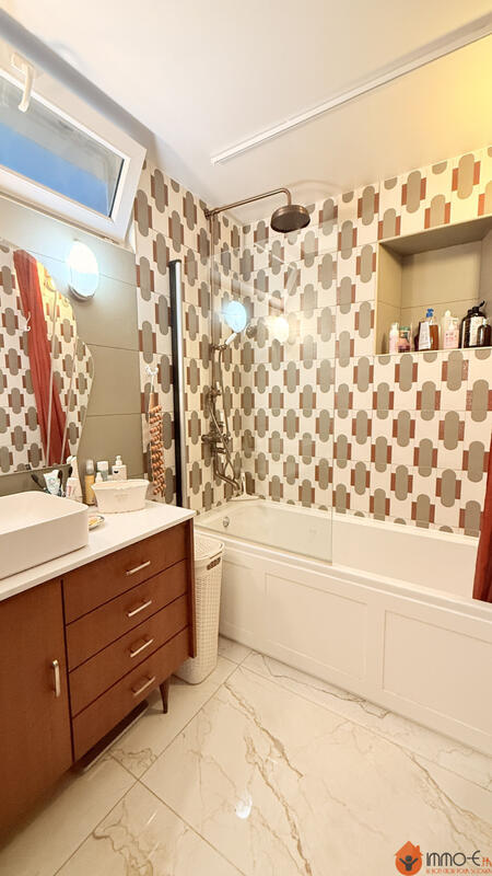 Maison - 115 m² - 6 pièces