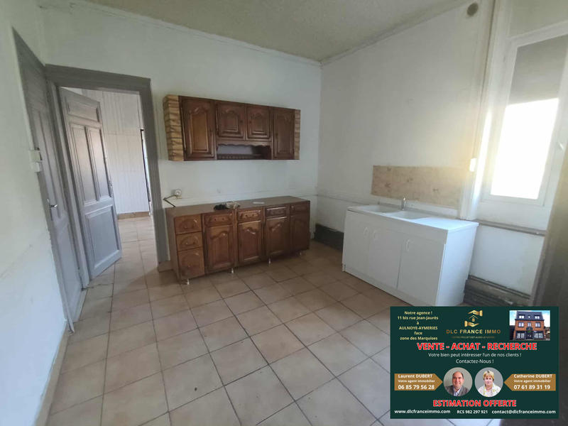 Maison - 250 m² - 8 pièces