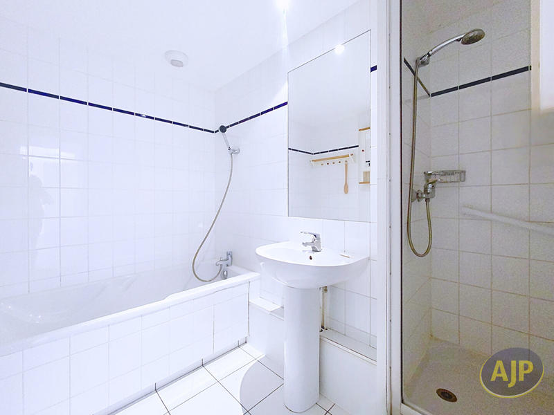 Appartement - 90 m² - 4 pièces