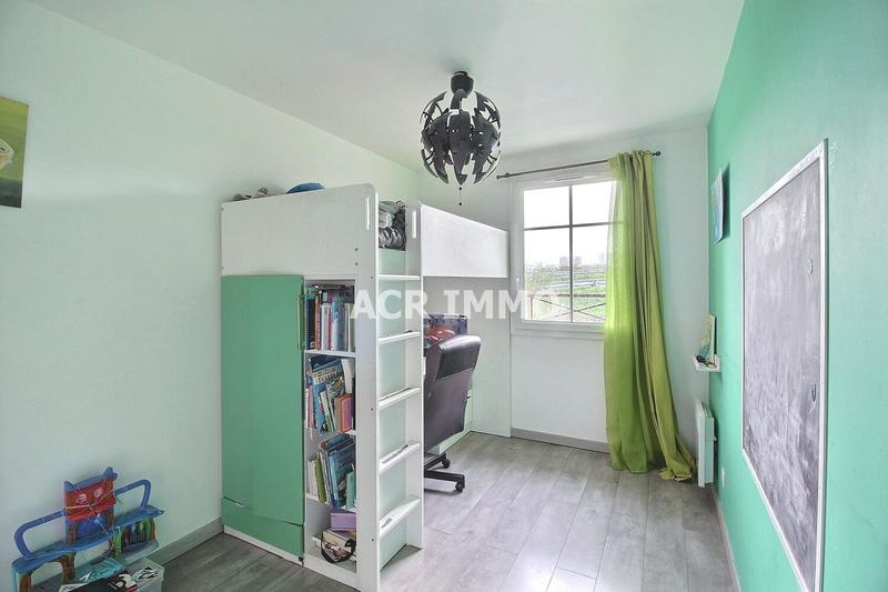 Maison - 92 m² - 5 pièces