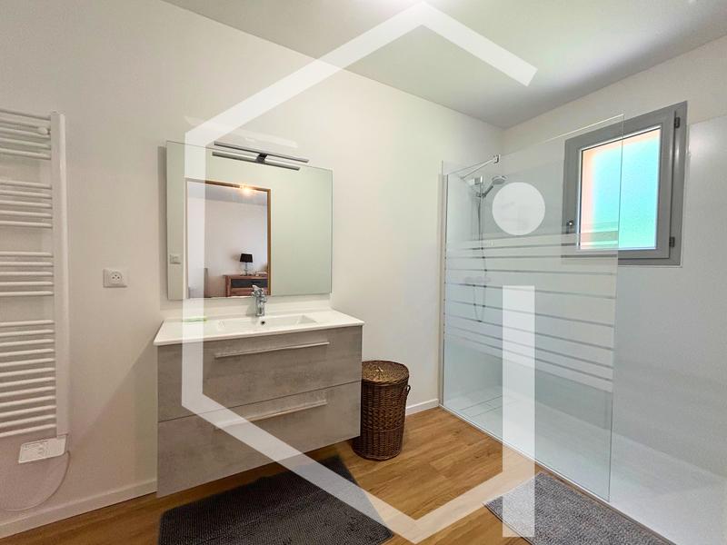 Maison - 110 m² - 4 pièces