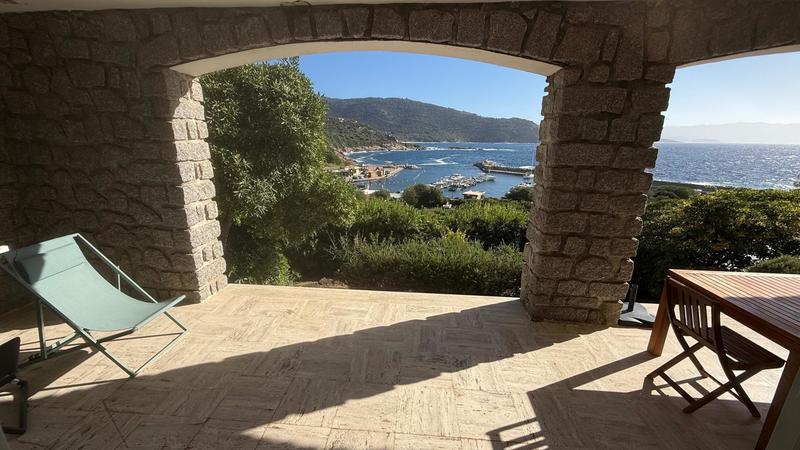 Villa - 291 m² - 11 pièces