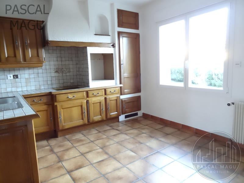 Maison - 227 m² - 8 pièces