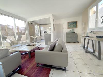 Appartement - 81 m² - 4 pièces