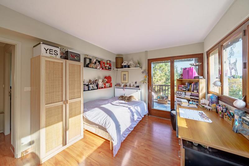 Appartement - 100 m² - 4 pièces