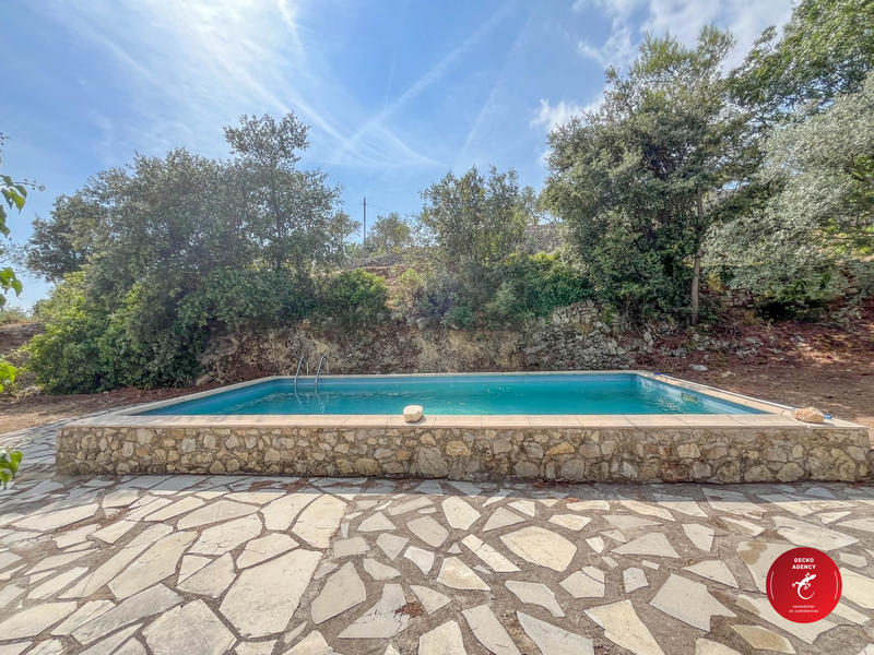 Maison - 70 m² - 4 pièces