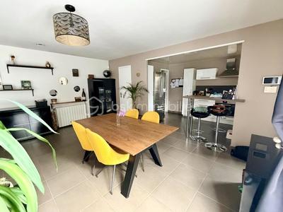 Maison - 88 m² - 4 pièces