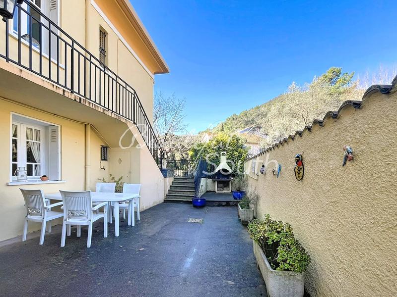 Maison - 167 m² - 7 pièces