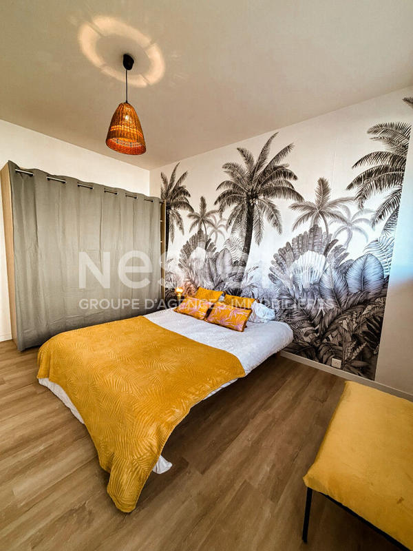 Appartement - 93 m² - 5 pièces