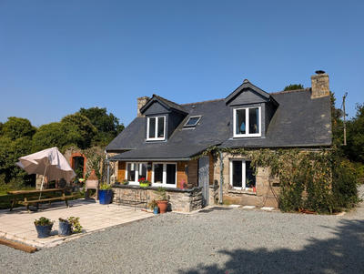 Maison - 136 m² - 6 pièces