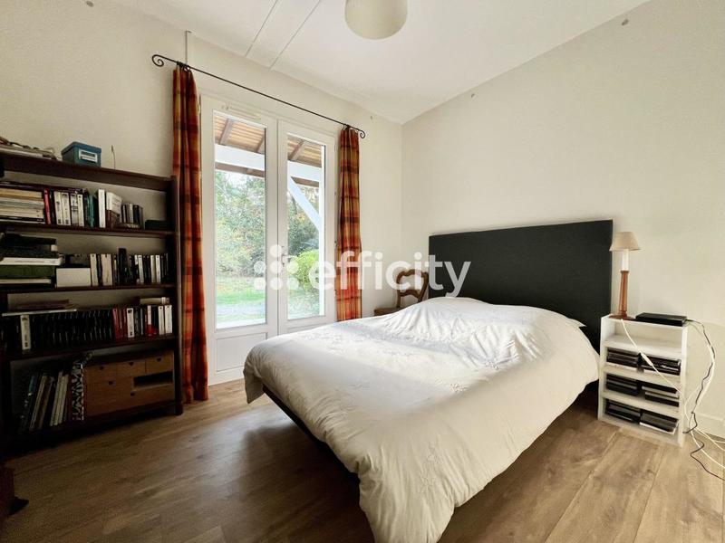 Maison - 165 m² - 6 pièces