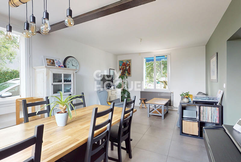 Maison - 102 m² - 4 pièces