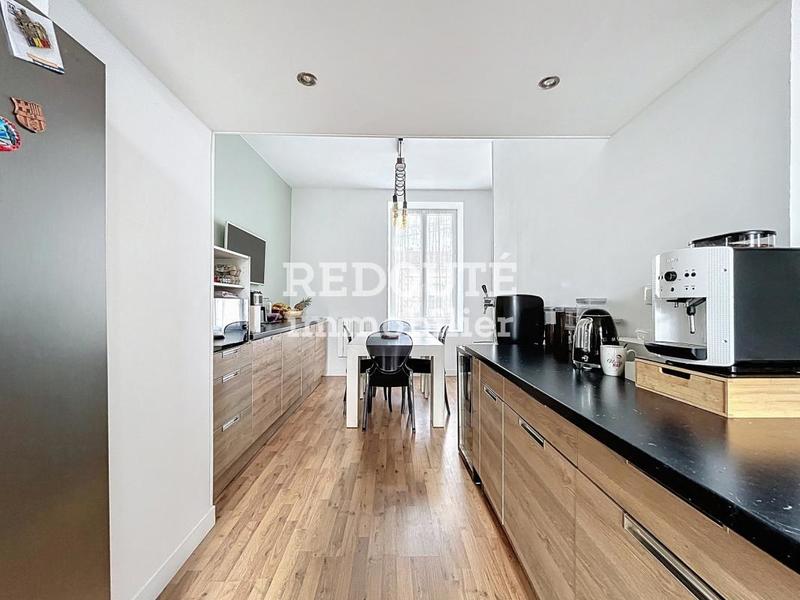 Immeuble - 162 m² - 8 pièces