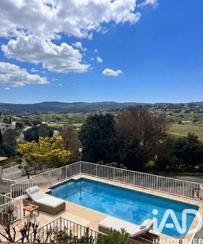 Maison - 162 m² - 7 pièces