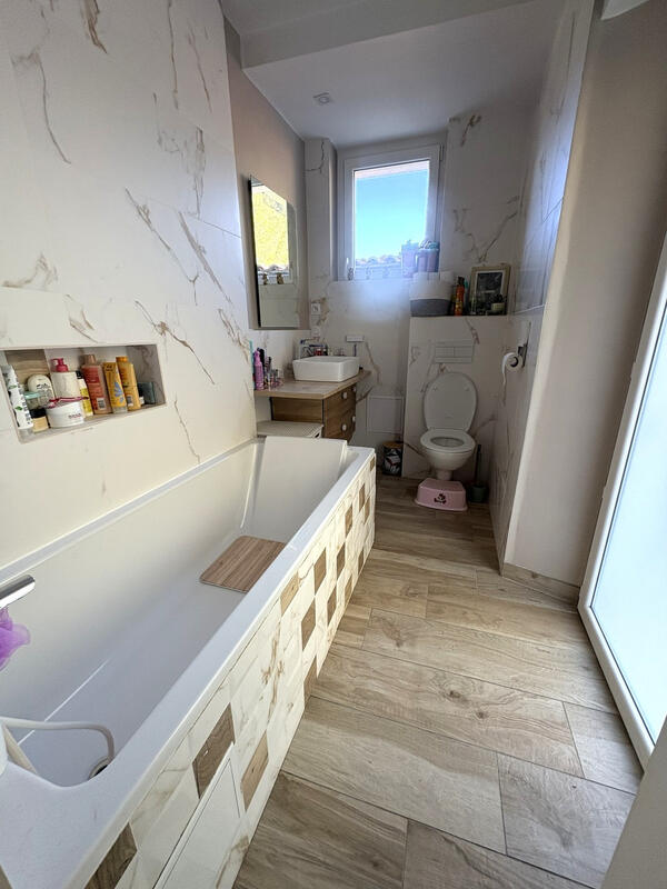 Maison - 131 m² - 6 pièces