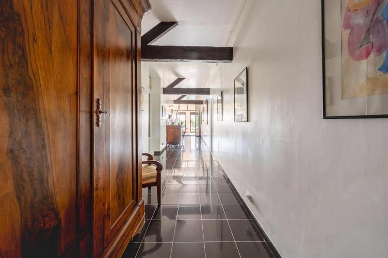 Maison de maîtres - 400 m² - 9 pièces