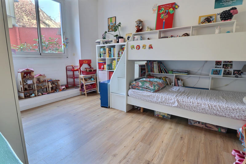 Appartement - 75 m² - 3 pièces