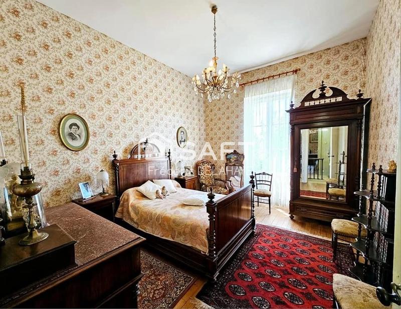 Maison - 198 m² - 6 pièces