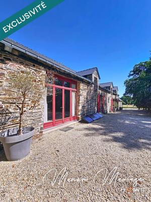 Maison - 216 m² - 5 pièces