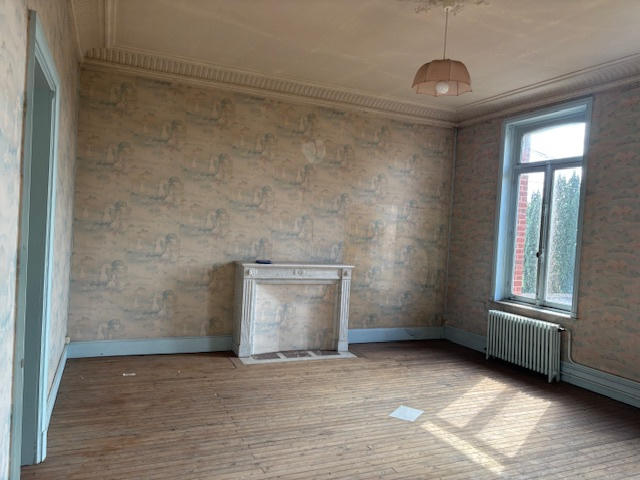 Maison - 360 m² - 9 pièces