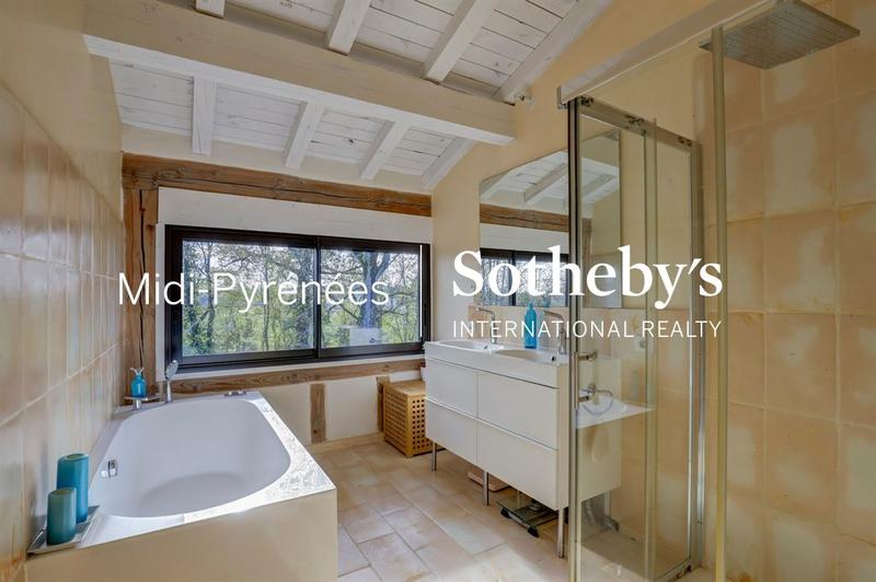 Maison - 186 m² - 7 pièces