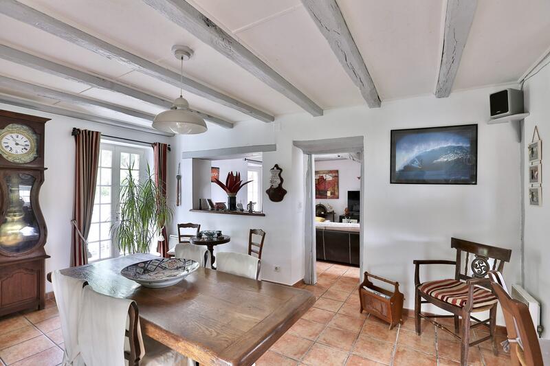 Maison ancienne - 205 m² - 9 pièces