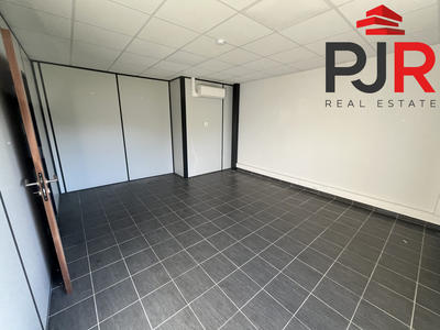 Local d'activités - 267 m²
