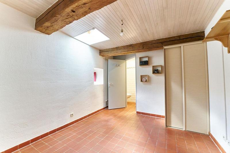Propriété - 208 m² - 8 pièces