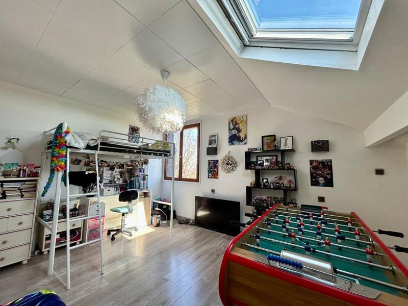 Maison - 153 m² - 7 pièces