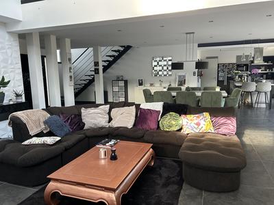 Maison - 174 m² - 6 pièces