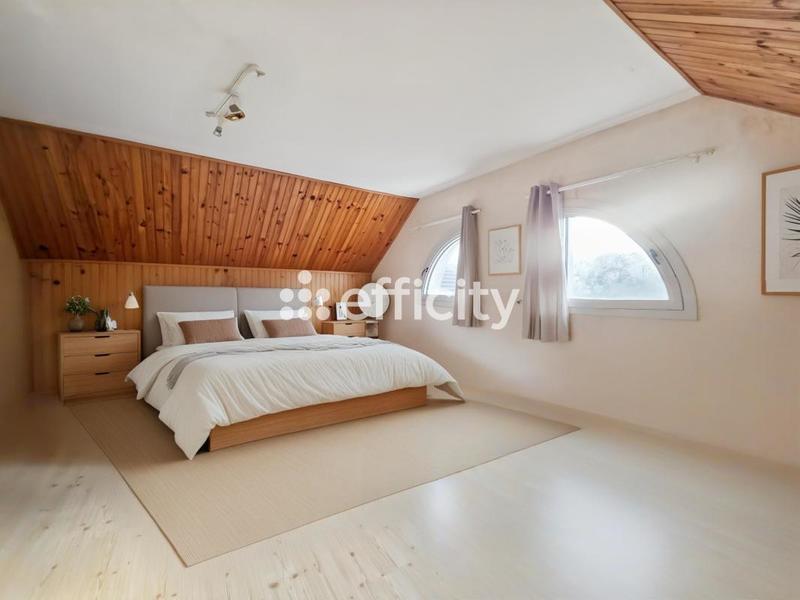 Maison - 104 m² - 5 pièces