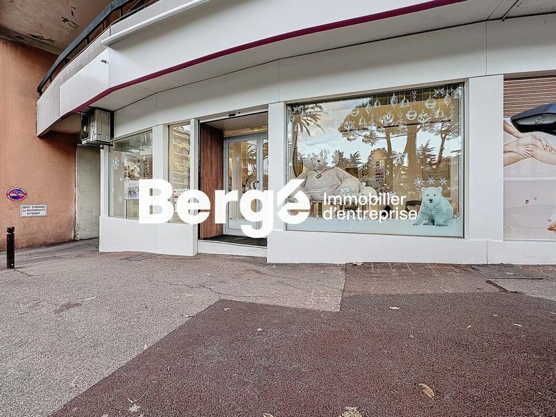 Local commercial - 100 m²