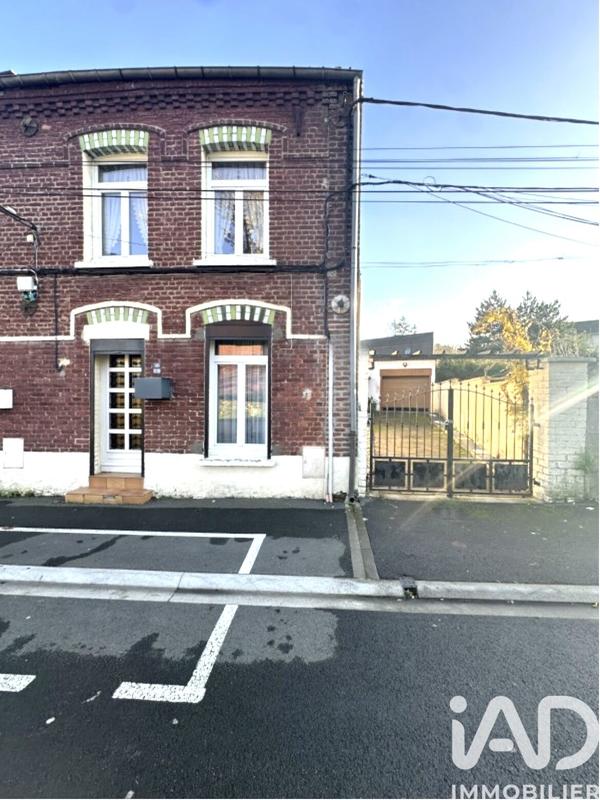 Maison - 100 m² - 5 pièces