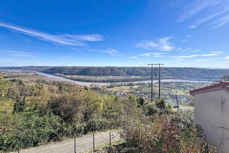 Appartement - 79 m² - 4 pièces