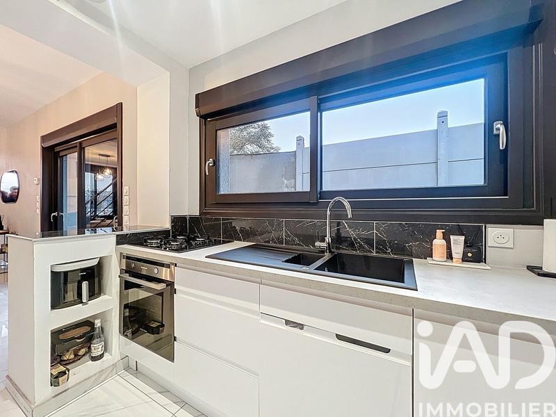 Maison - 77 m² - 4 pièces