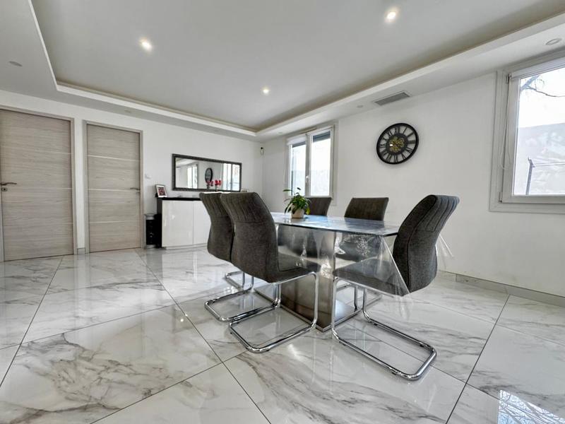 Maison - 108 m² - 5 pièces