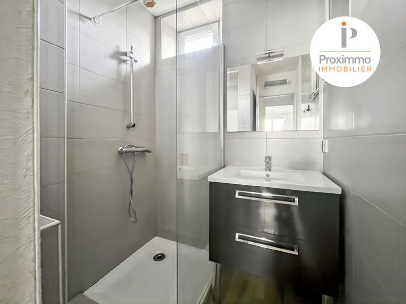 Immeuble - 132 m² - 6 pièces