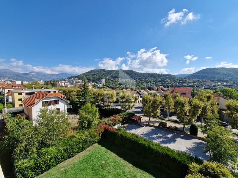 Appartement - 108 m² - 4 pièces