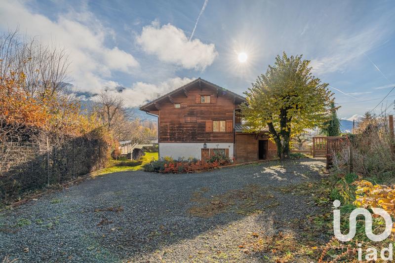 Châlet - 101 m² - 6 pièces