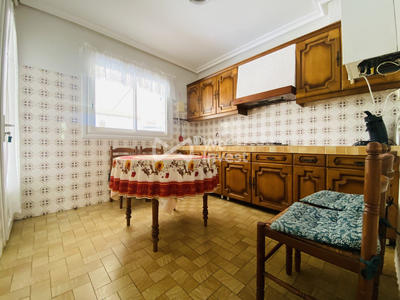 Maison - 83 m² - 5 pièces