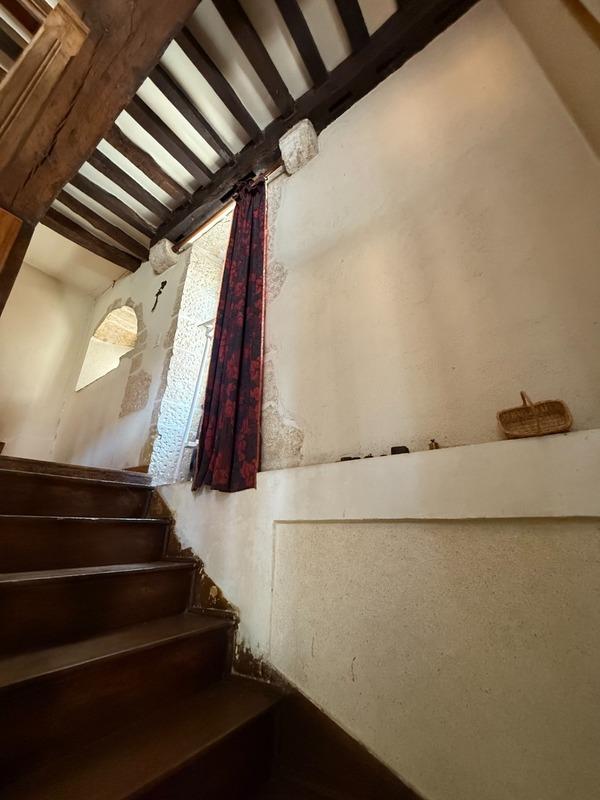 Maison - 230 m² - 8 pièces