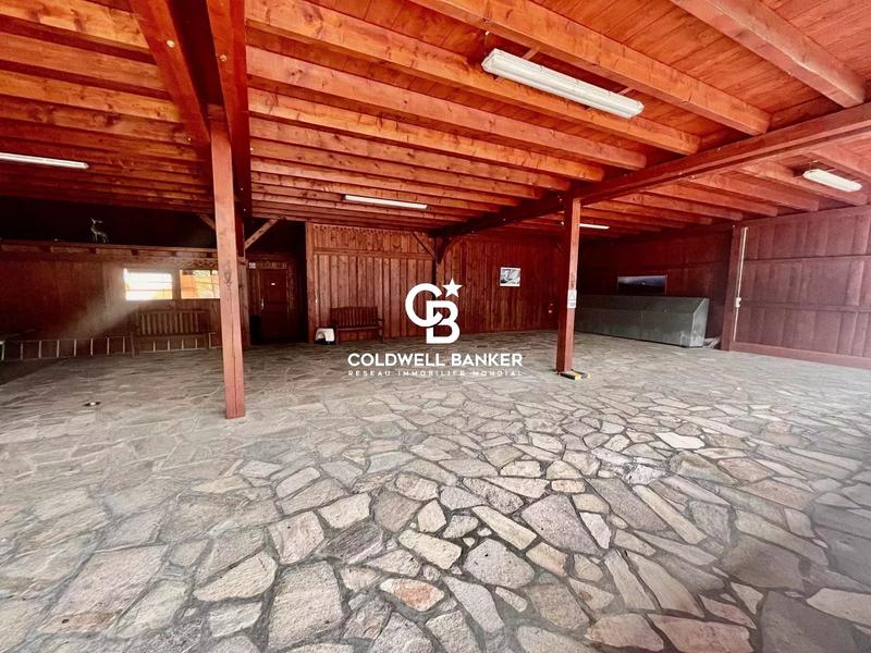 Maison de domaine équestre - 400 m² - 10 pièces